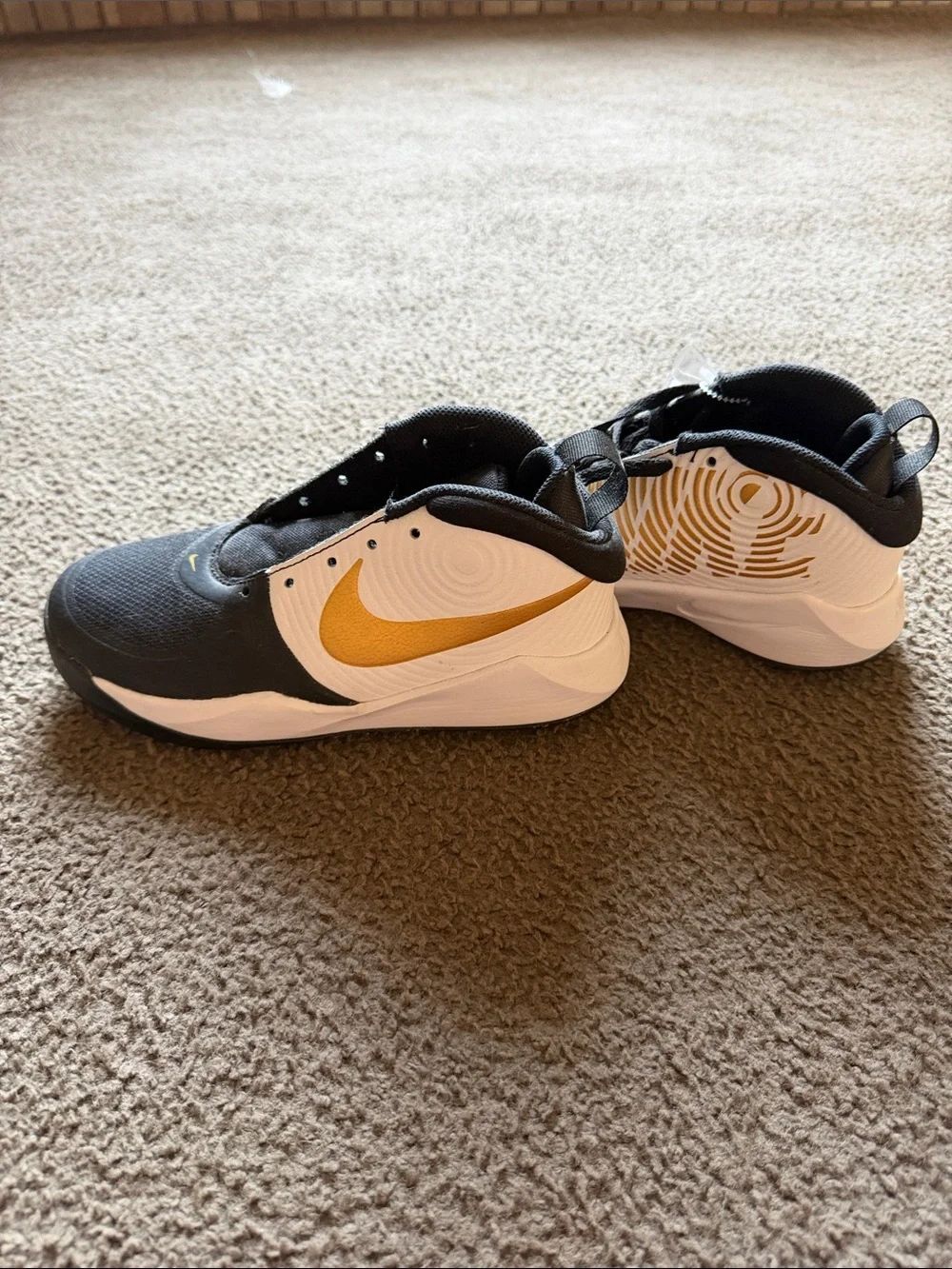 Nike Kids Black and Gold Low-Top Sneakers